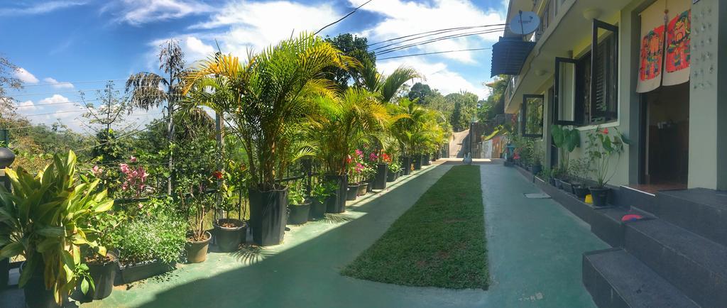 Yes Paradise Kandy Esterno foto